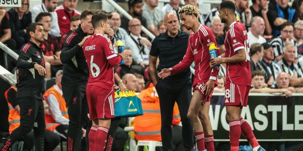 英超积分榜：3队取2连胜+伦敦双雄占前二 曼城第6曼联第16