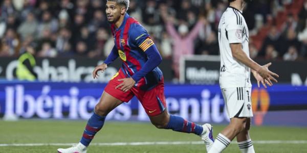 巴塞罗那迎来关键转折：中场“指南针”回归，拉什福德复出