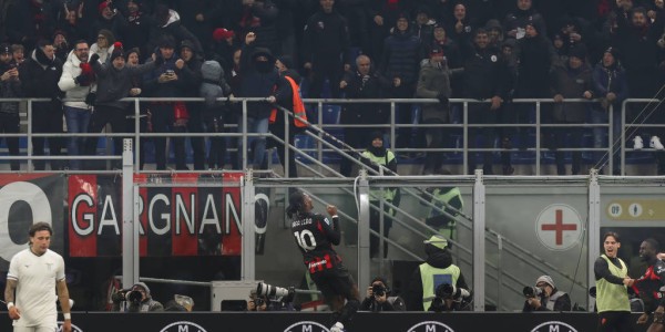 米兰防线新星帕夫洛维奇：从定时炸弹到2800万的香饽饽！