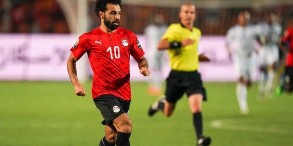 非洲杯18决赛：埃及遭遇打击，利物浦如今是否还念萨拉赫？