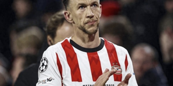 每日一冷：荷甲埃因霍温vs费耶诺德，客队输球很正常，少休息一天